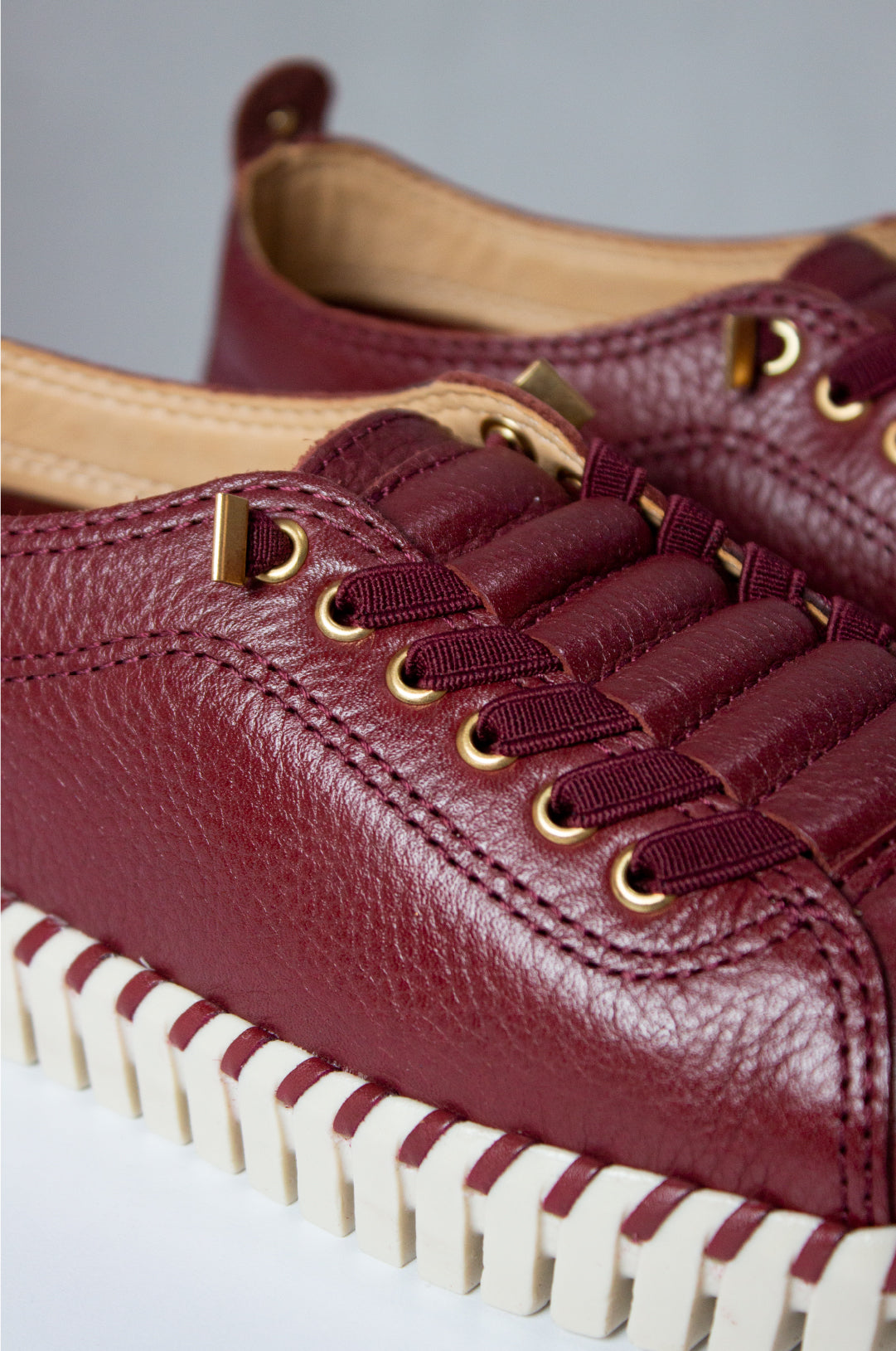 ZAPATOS PARA MUJER HELENA CUERO VINOTINTO