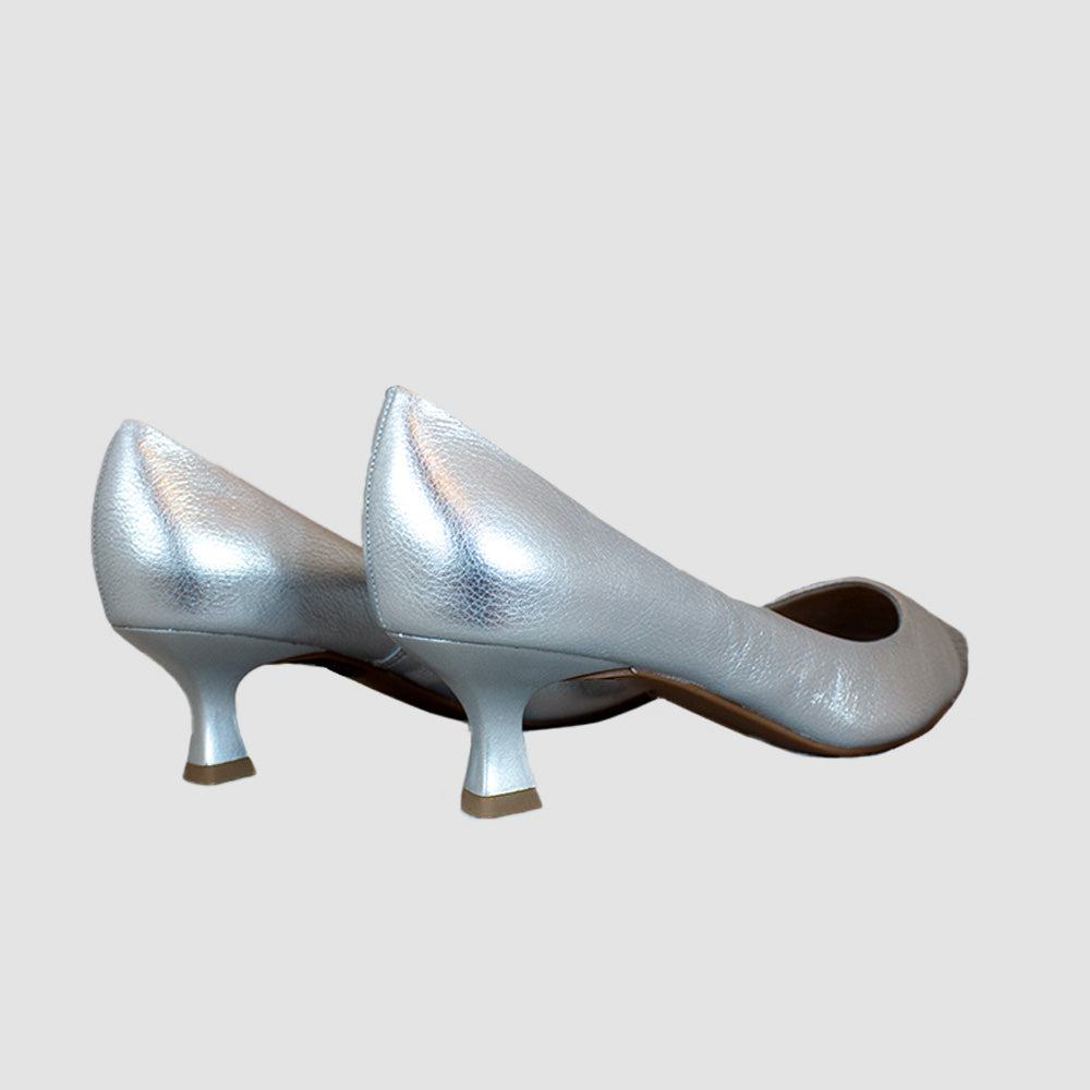 TACONES PARA MUJER RUNEA CUERO PLATA