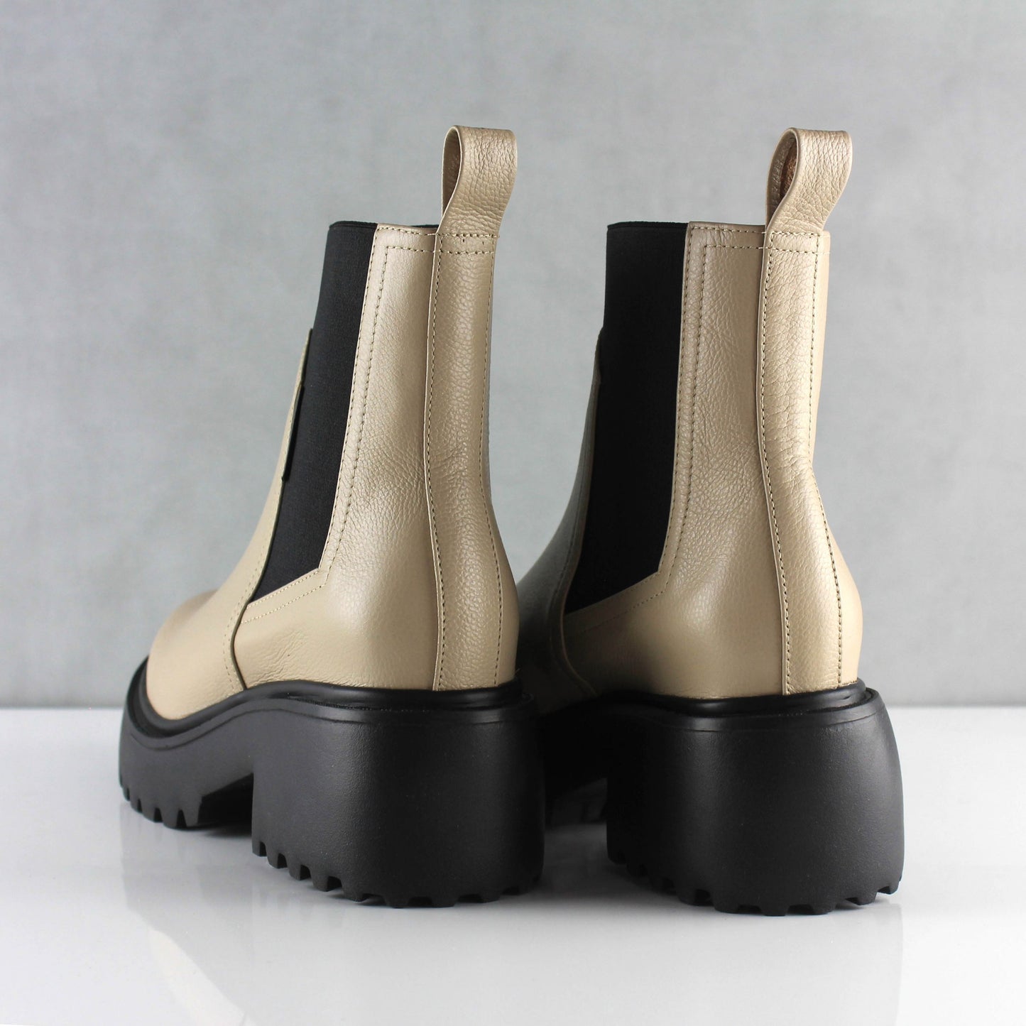 BOTINES PARA MUJER VIOLETTA CUERO BEIGE