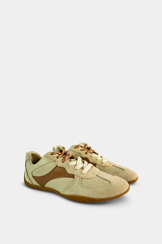 TENIS PARA MUJER ONAIA CUERO BEIGE