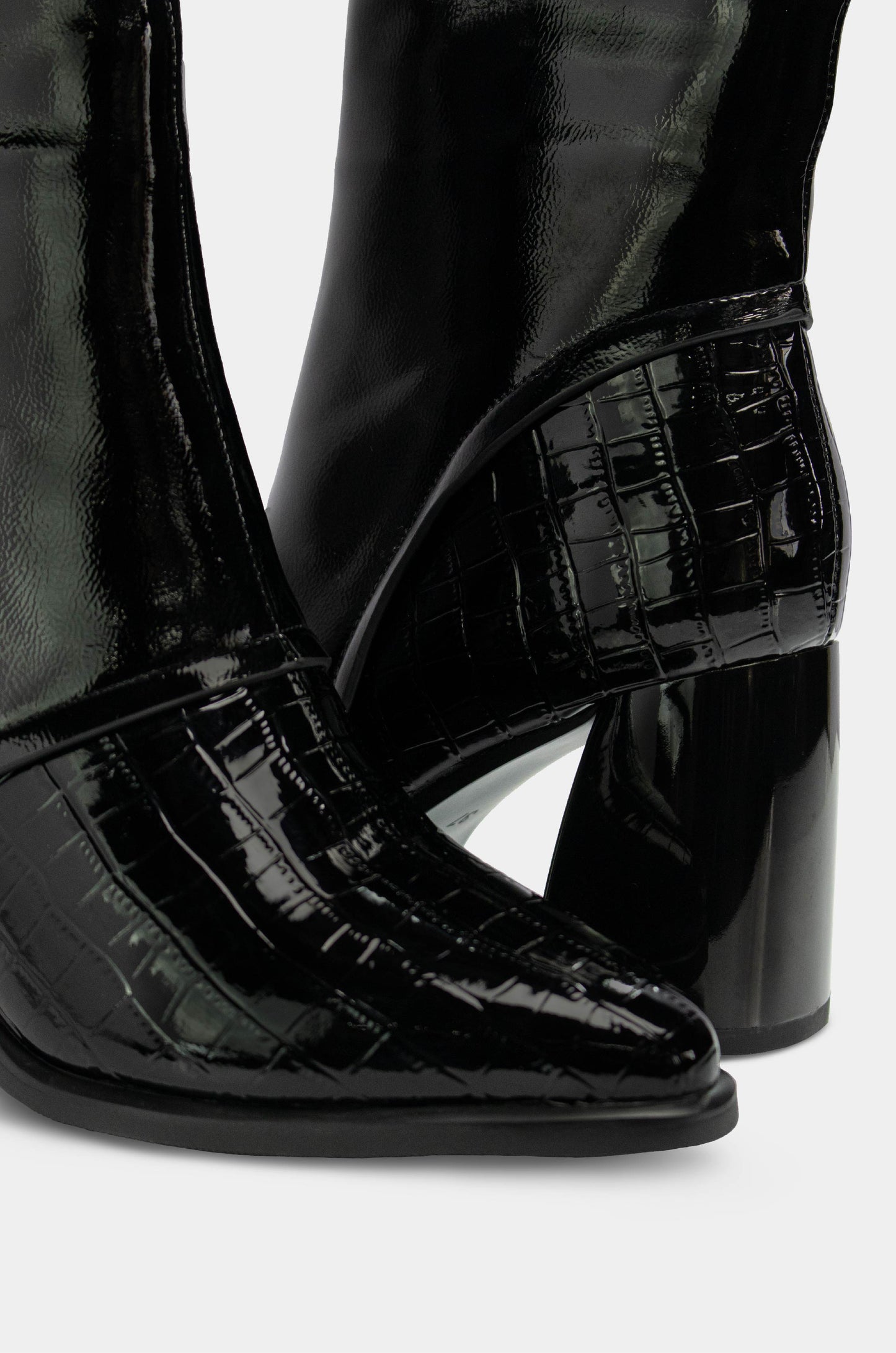 BOTINES PARA MUJER ESENCIA NEGRO