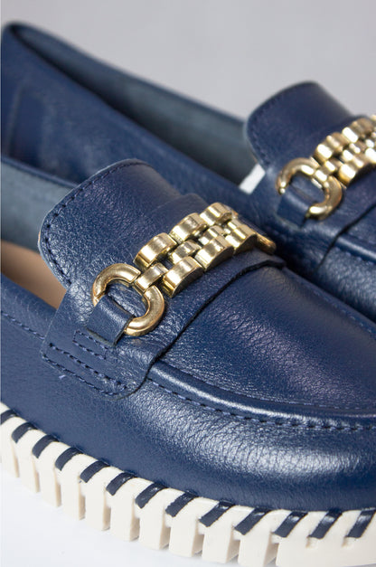 MOCASINES PARA MUJER CECILIA CUERO AZUL