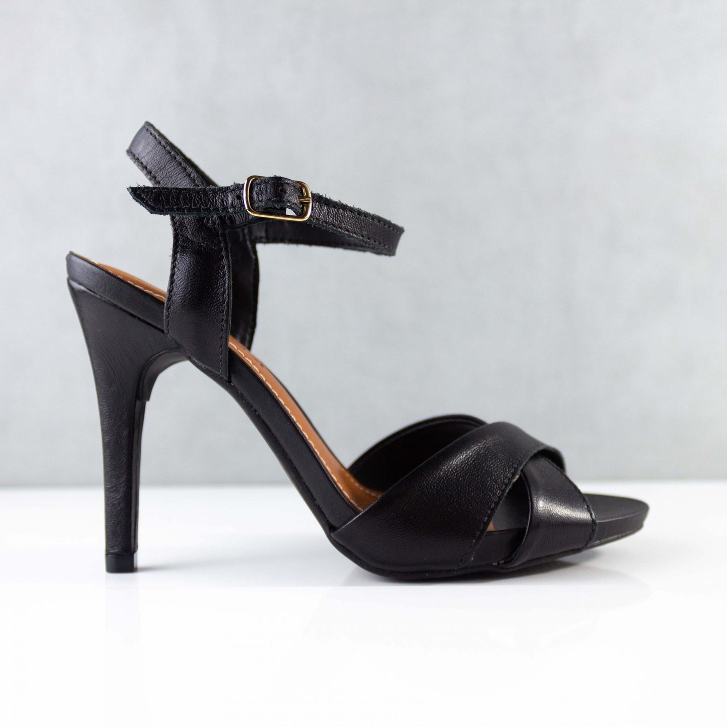 SANDALIAS PARA MUJER ELLEN CUERO NEGRO