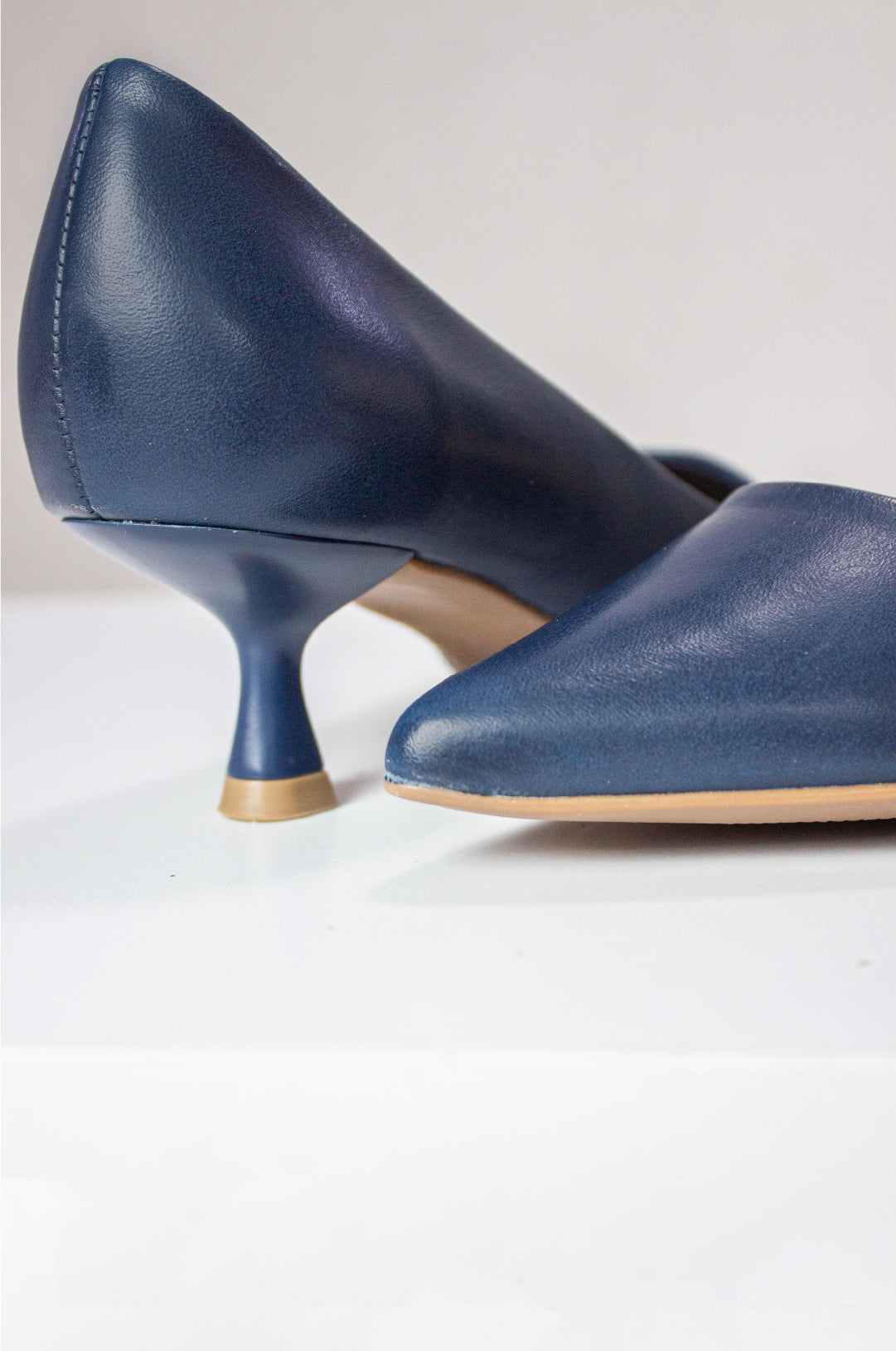 TACONES PARA MUJER ISADORA CUERO AZUL