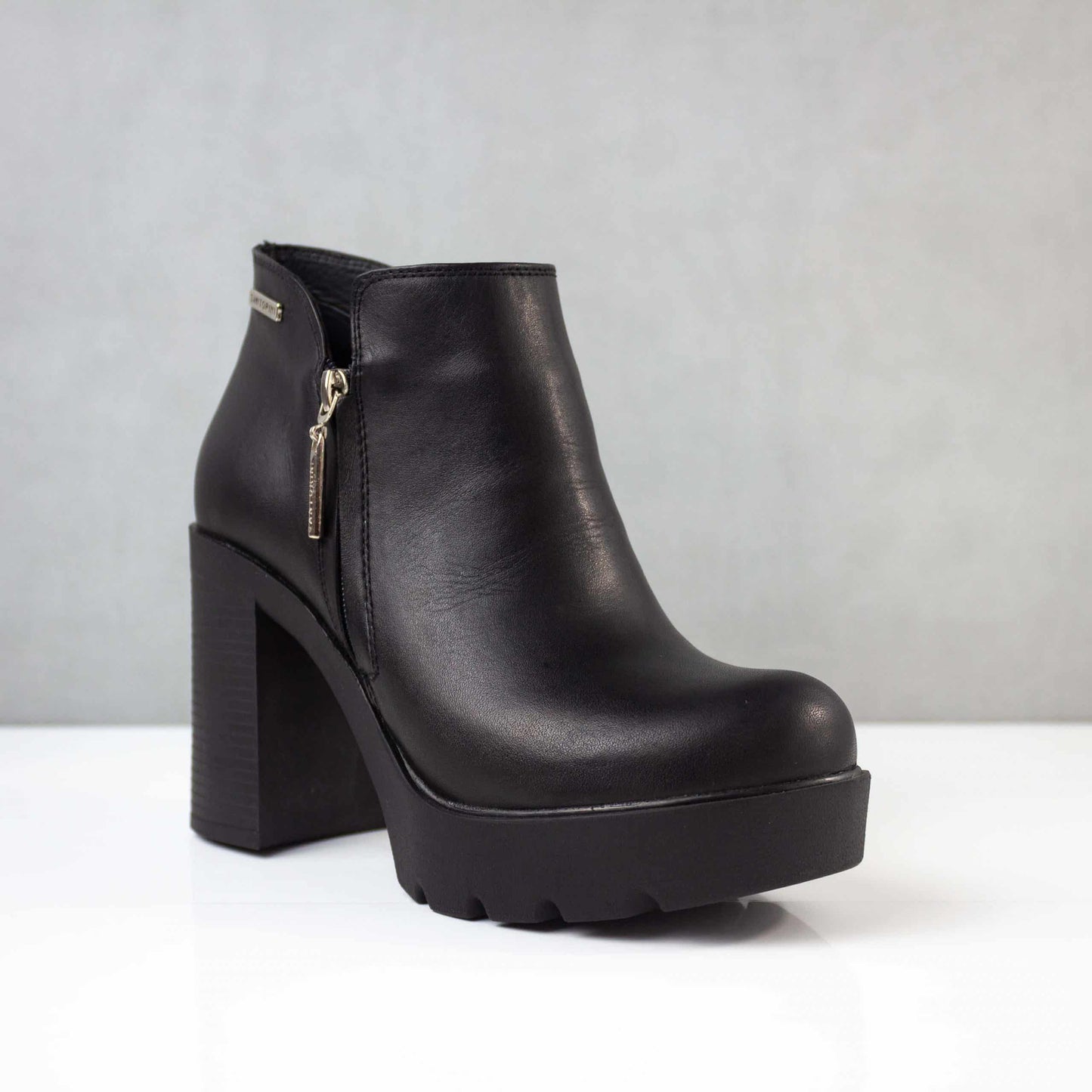 BOTINES PARA MUJER JANA CUERO NEGRO
