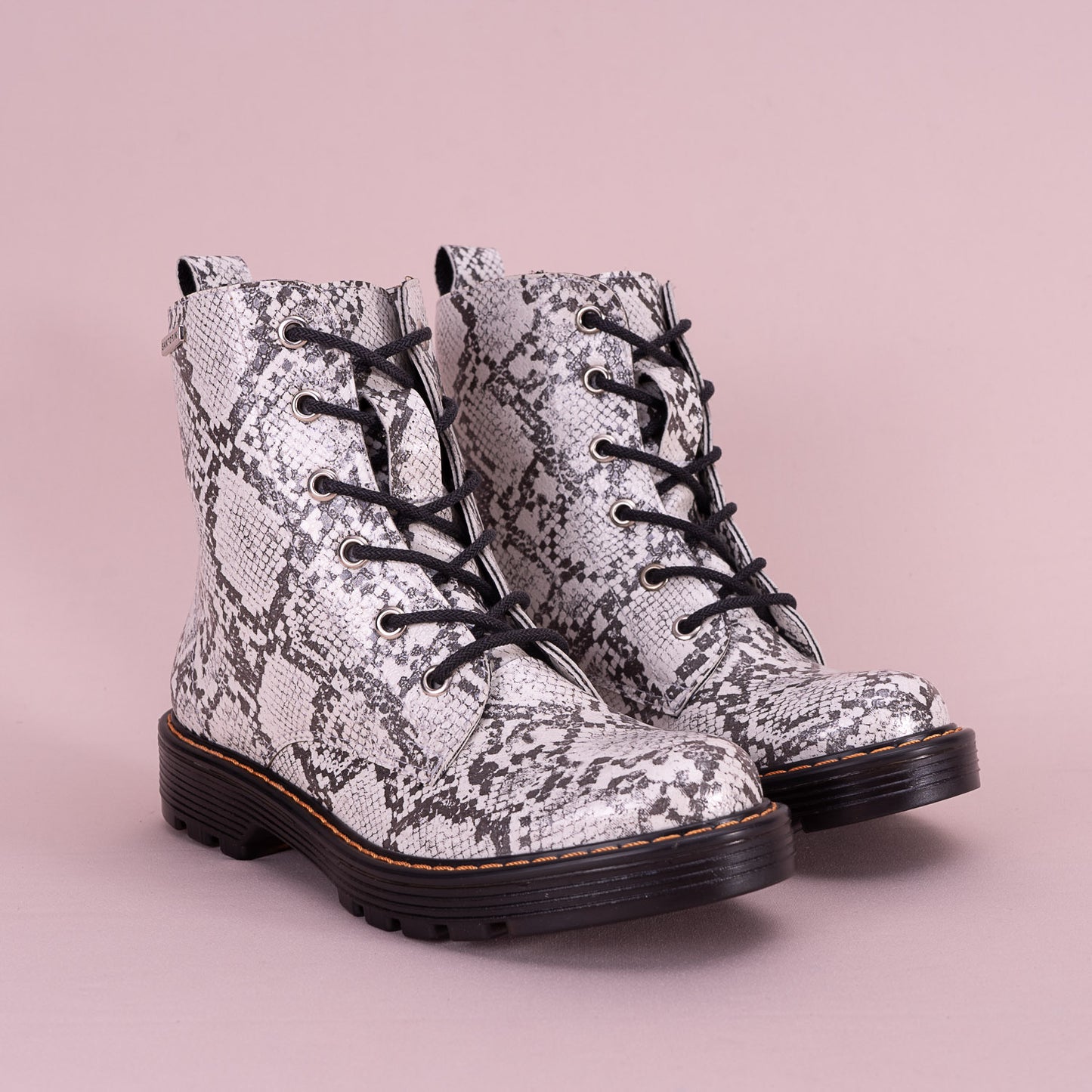 BOTINES PARA MUJER ROMA CUERO BLANCO