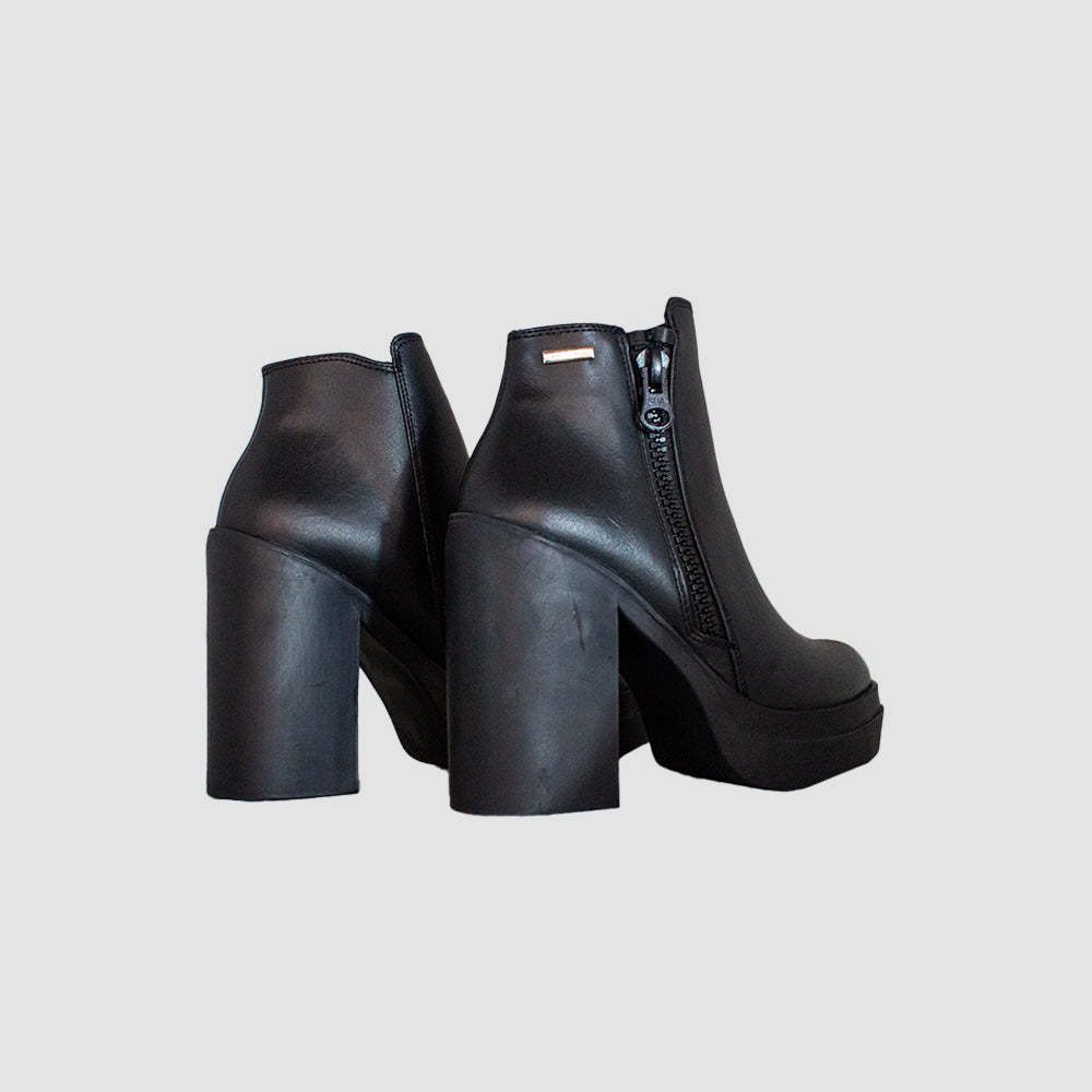BOTINES PARA MUJER ONIO CUERO NEGRO