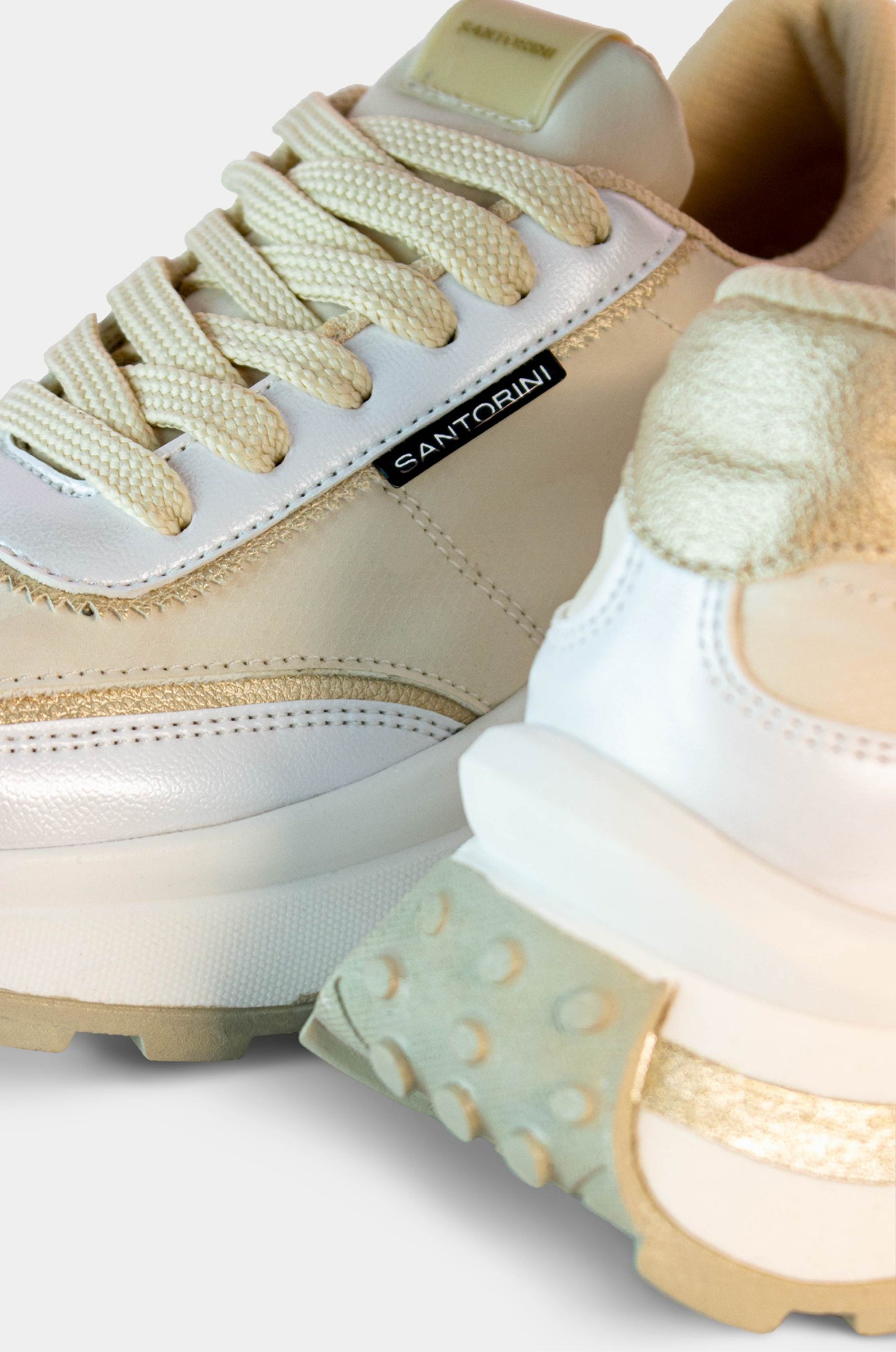TENIS PARA MUJER ATHENAS DORADO
