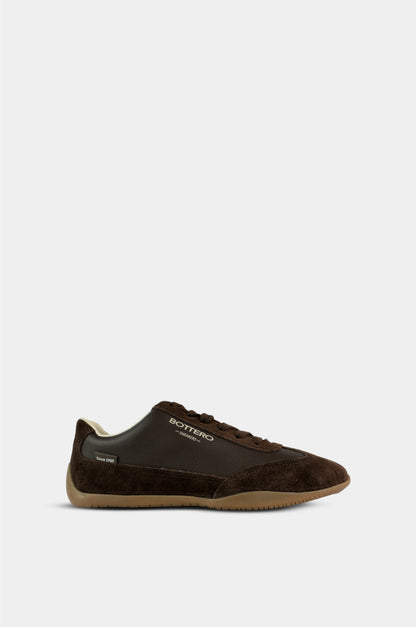 TENIS PARA MUJER BRUMEA CUERO CAFE