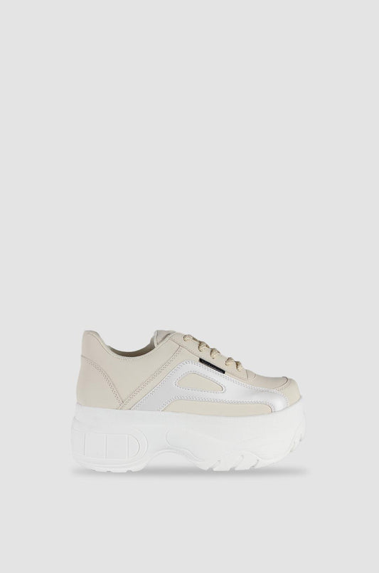 TENIS PARA MUJER NEMESIS BEIGE