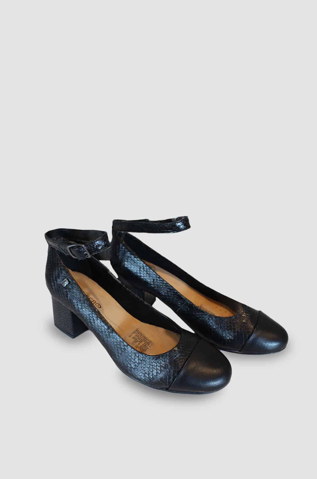 TACONES PARA MUJER AMELIA CUERO NEGRO